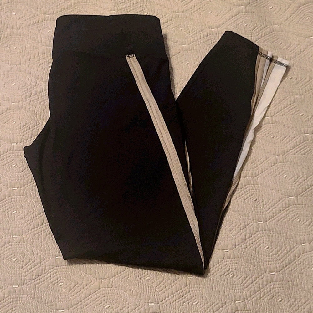 Champion Embrace leggings from Target🖤